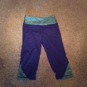 Victoria Secret Cropped Leggings